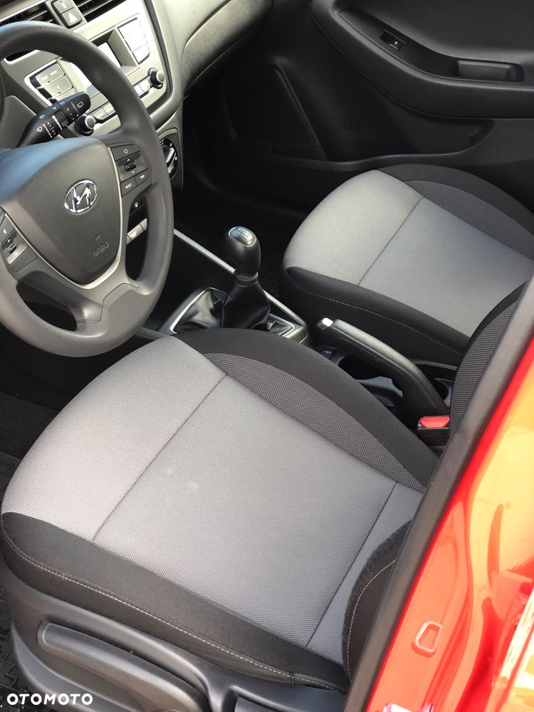 Hyundai i20 1.2 GO - 31