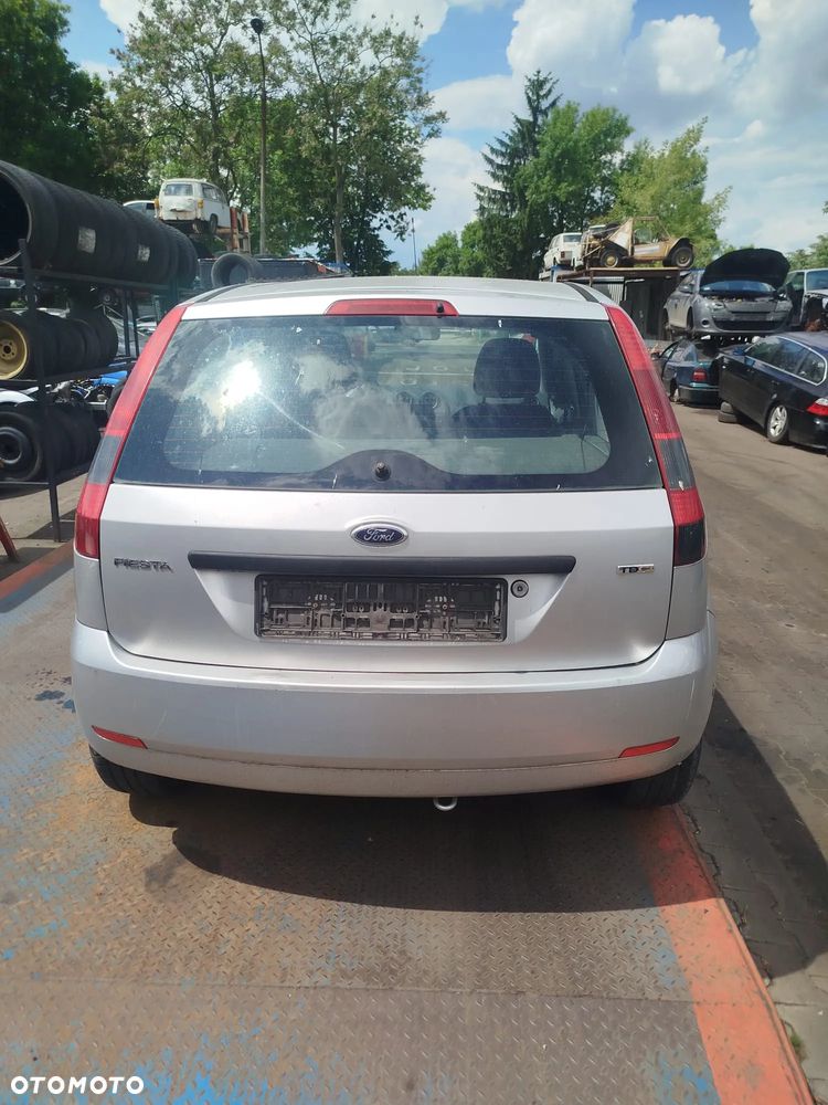 Ford Fiesta MK6 na części. - 10