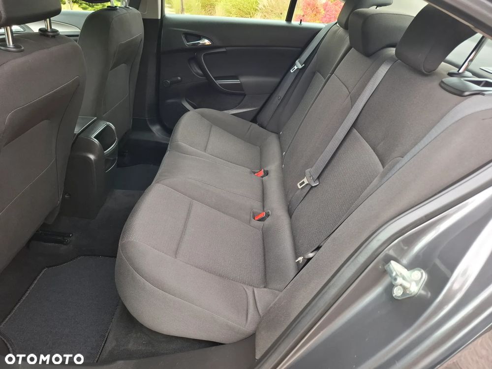 Opel Insignia 1.6 Design Edition - 36