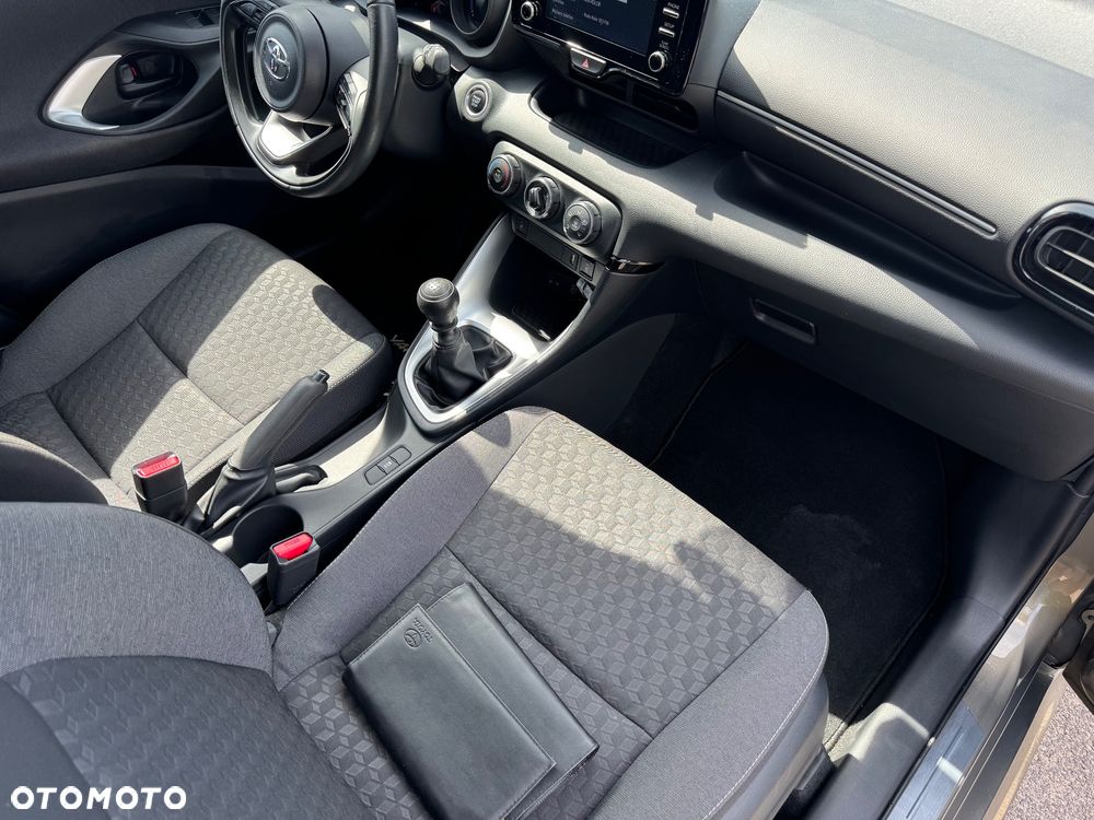 Toyota Yaris 1.5 VVT-iE Elegant - 12