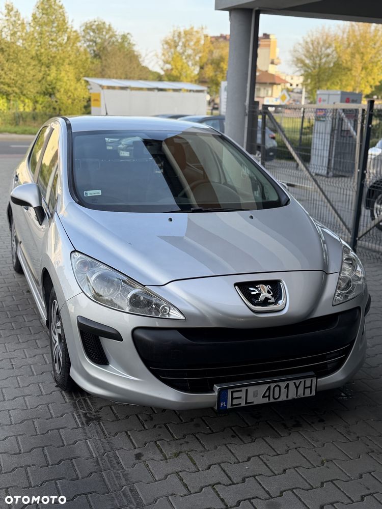 Peugeot 308 - 1