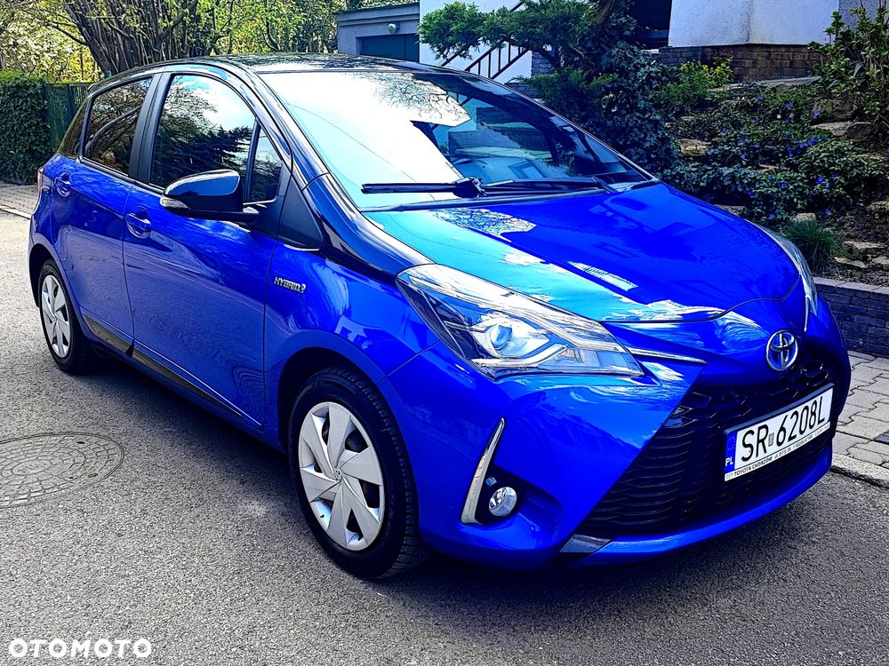 Toyota Yaris Hybrid 100 Selection Platinum - 9
