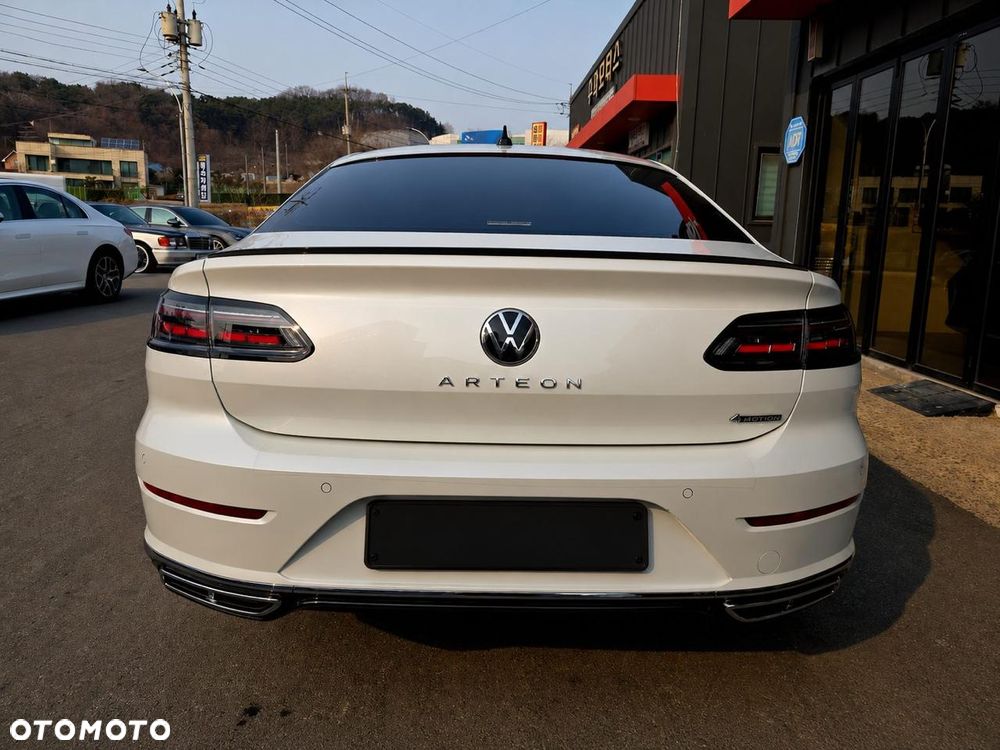 Volkswagen Arteon 2.0 TDI SCR 4Motion DSG R-Line - 4