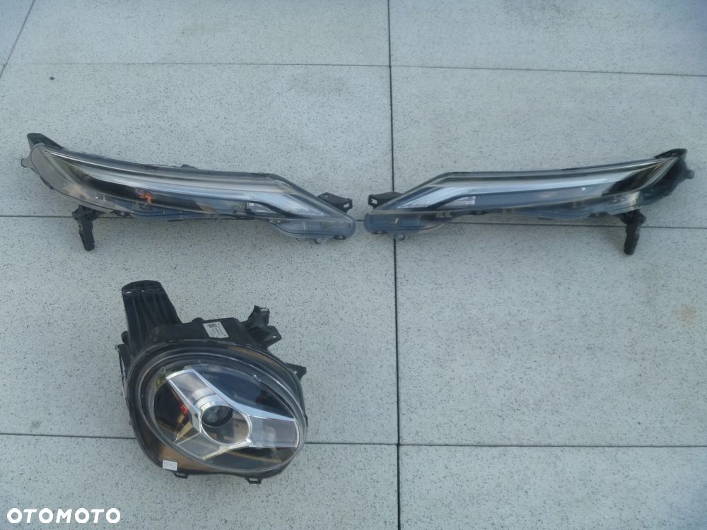NISSAN JUKE II F16 LAMPA DRL LEWA PRAWA EUROPA IGŁA  EUROPA - 1