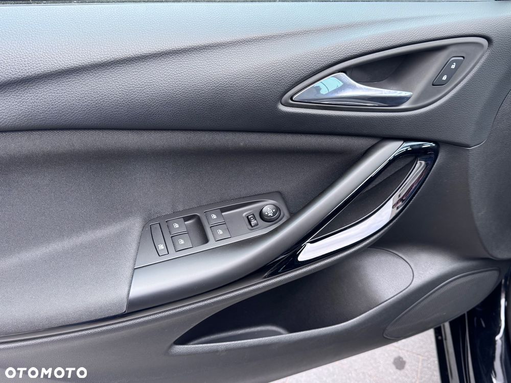 Opel Astra 1.4 Turbo Dynamic - 39