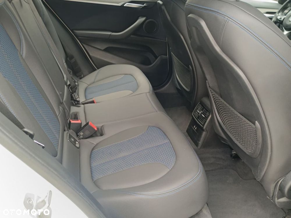 BMW X2 sDrive18i M Sport - 25