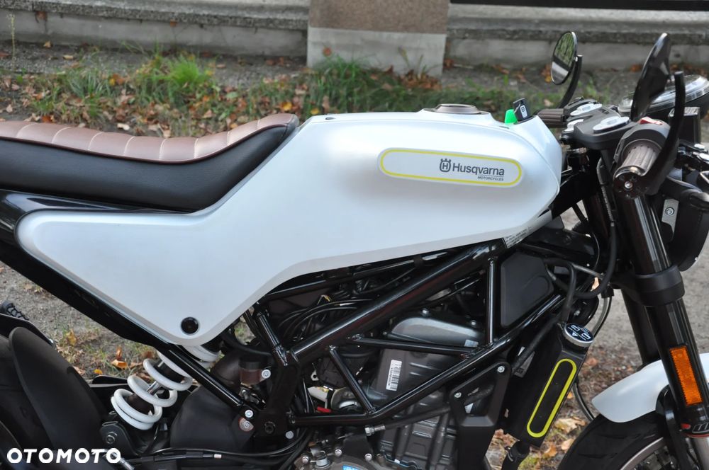 Husqvarna Vitpilen - 22