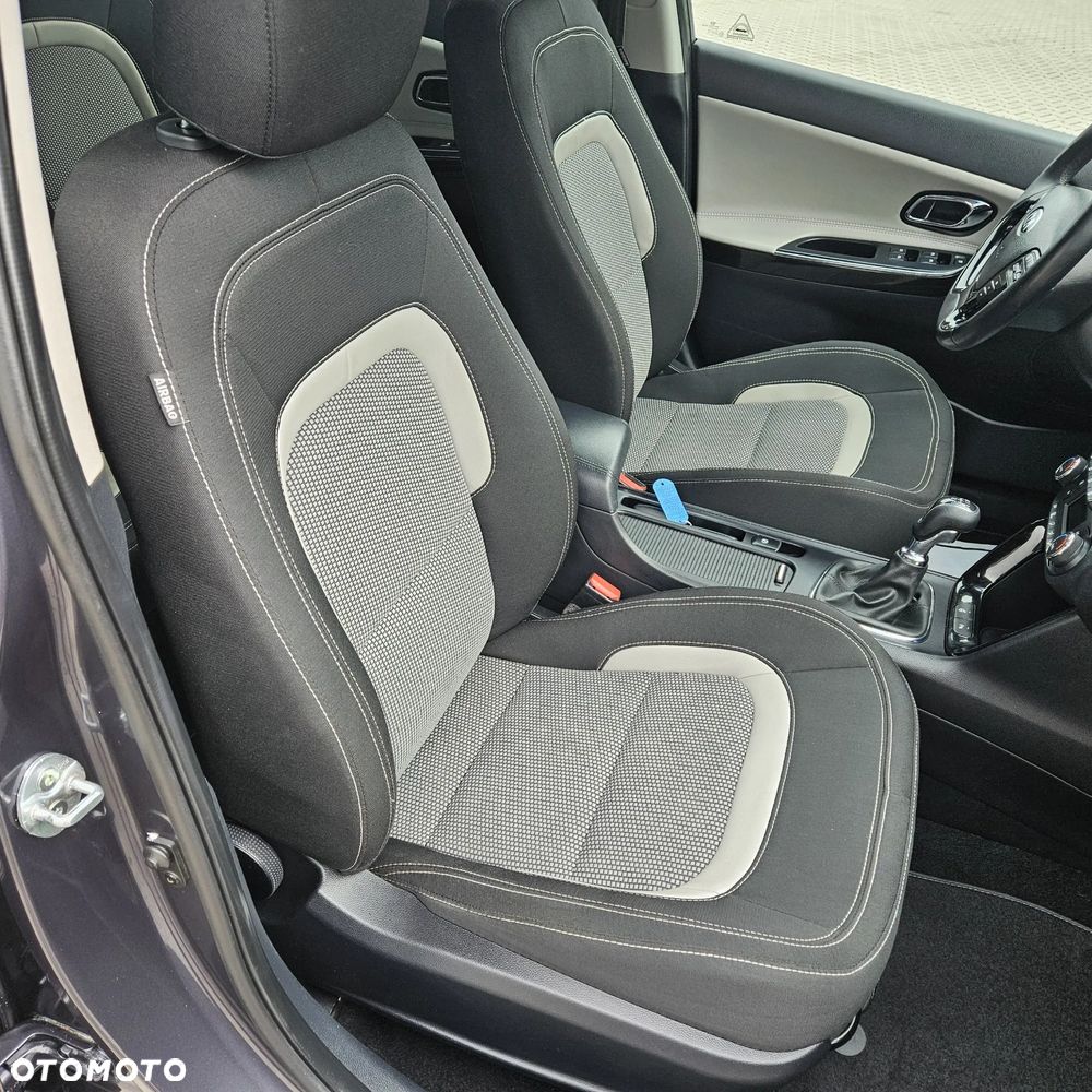 Kia Ceed 1.4 CVVT ISG Spirit - 30