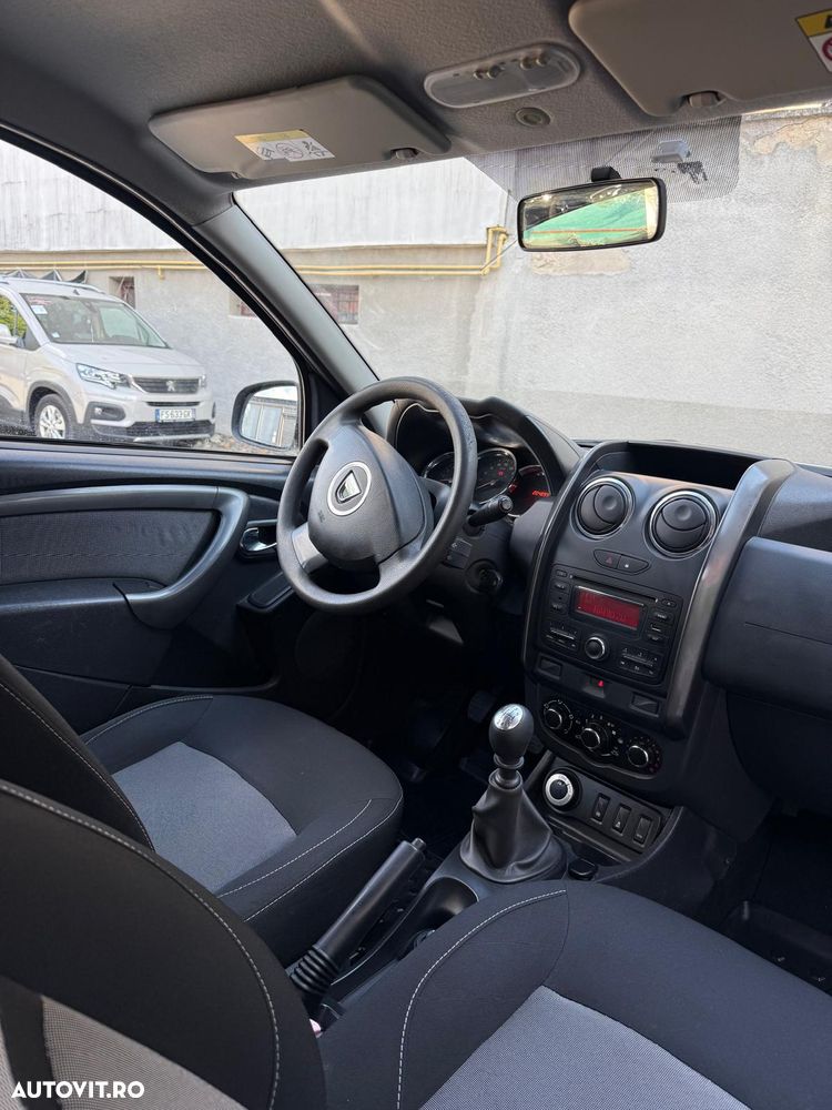 Dacia Duster 1.5 dCi 4WD Comfort - 37