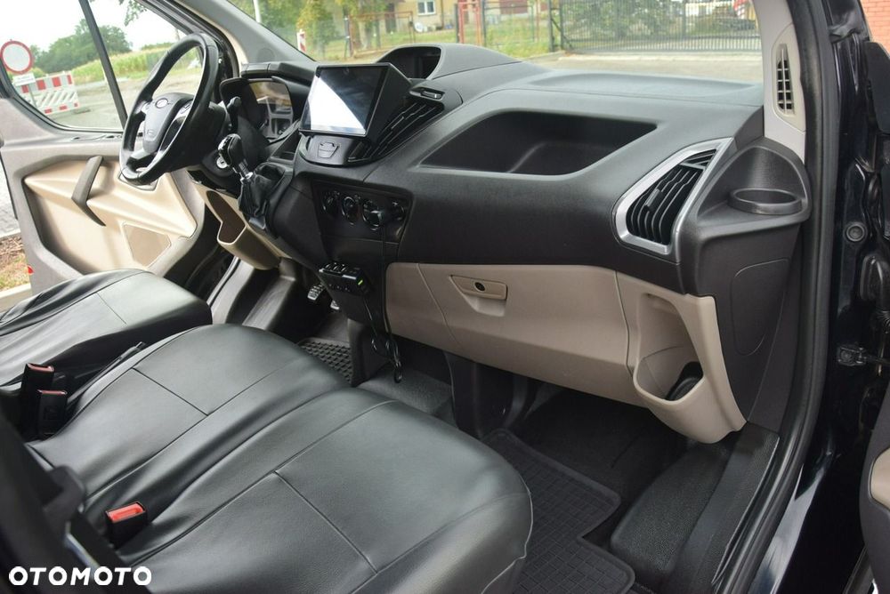Ford Transit Custom - 32