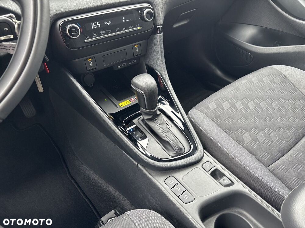 Toyota Yaris Hybrid 1.5 Style - 18