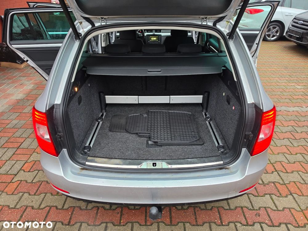 Skoda Superb 2013 photo 3