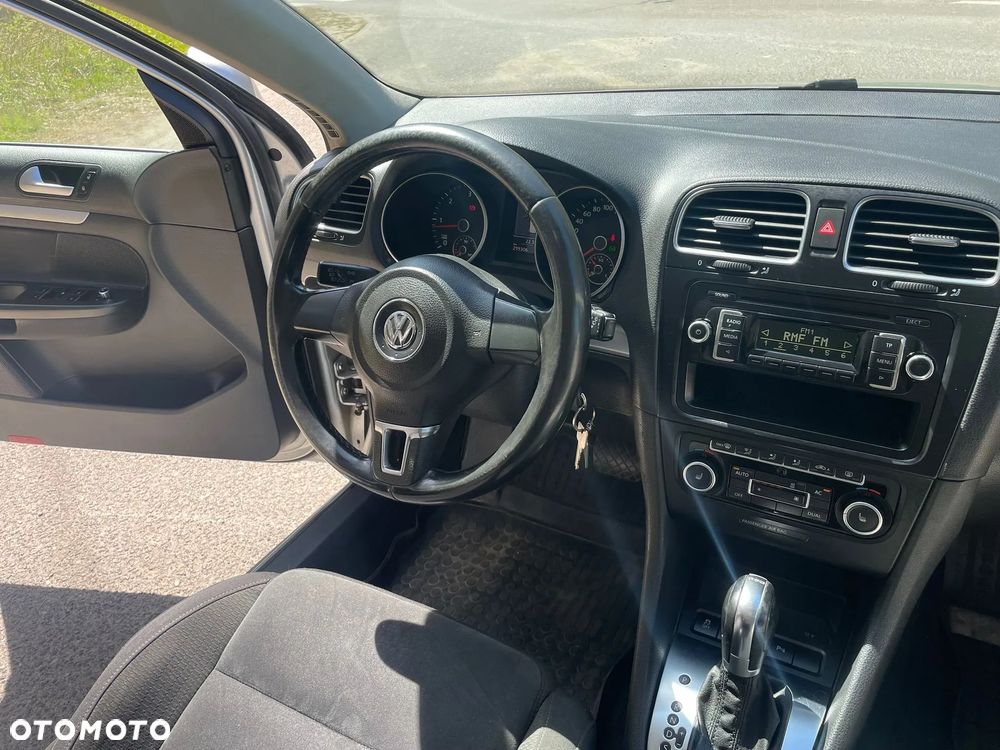 Volkswagen Golf 2.0 TDI DPF DSG Highline - 10