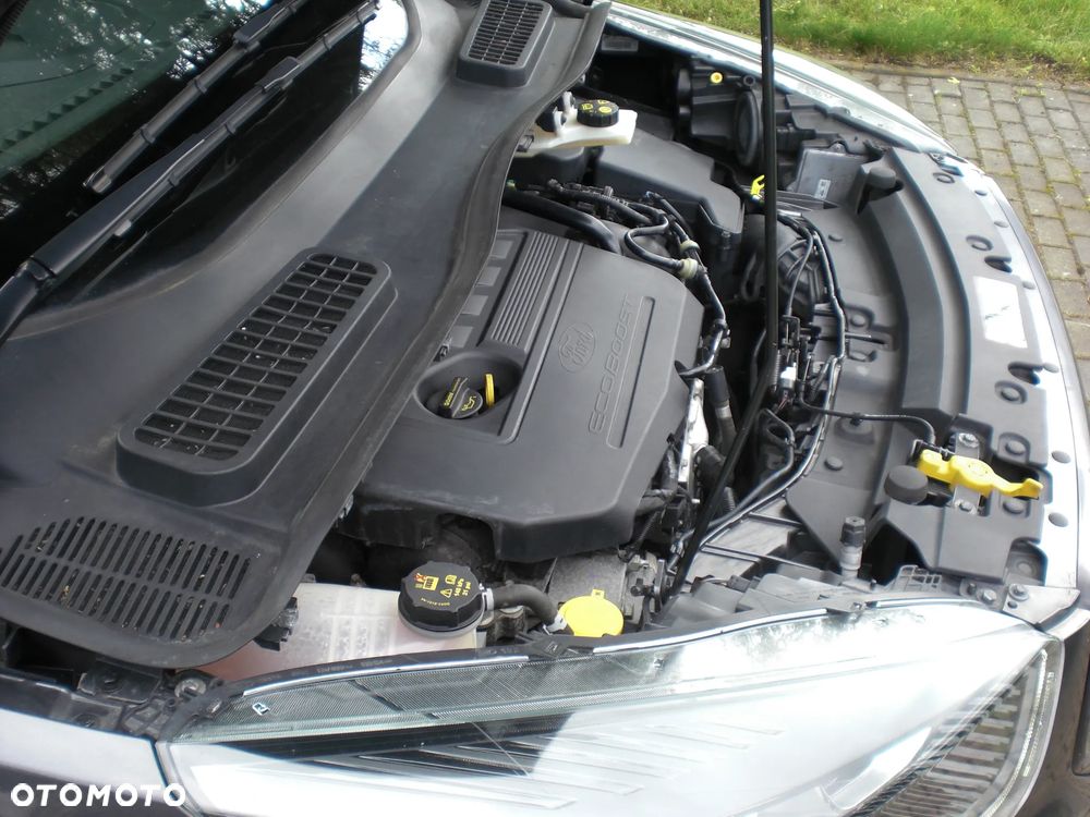 Ford Kuga - 28