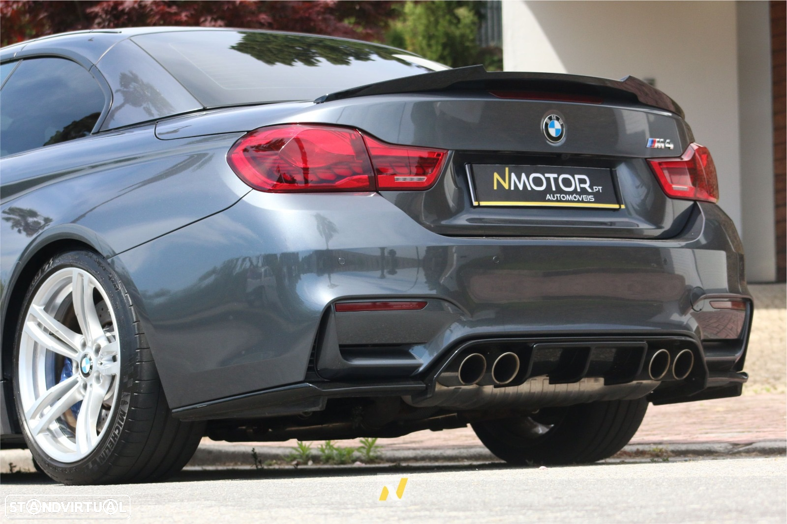 BMW M4 Auto - 8