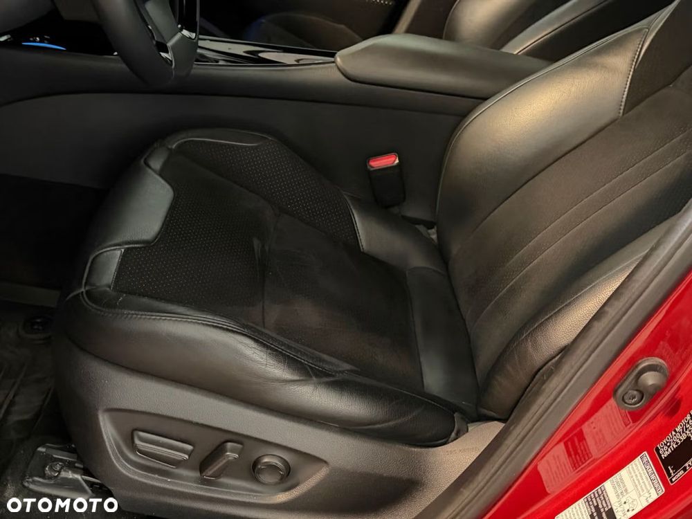 Toyota C-HR Lounge - 18