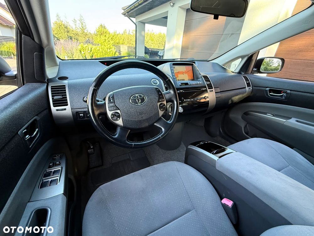 Toyota Prius 1.5 VVT-i Sol - 16