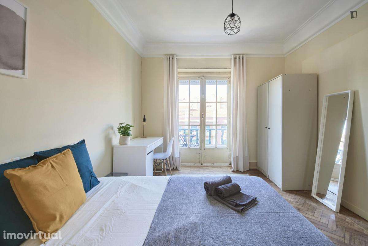 Quarto - localizado em Alameda Lisbon - Grande imagem: 2/28
