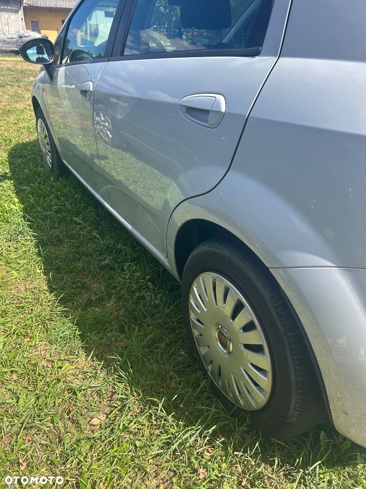 Fiat Punto 1.4 Easy S&S - 6