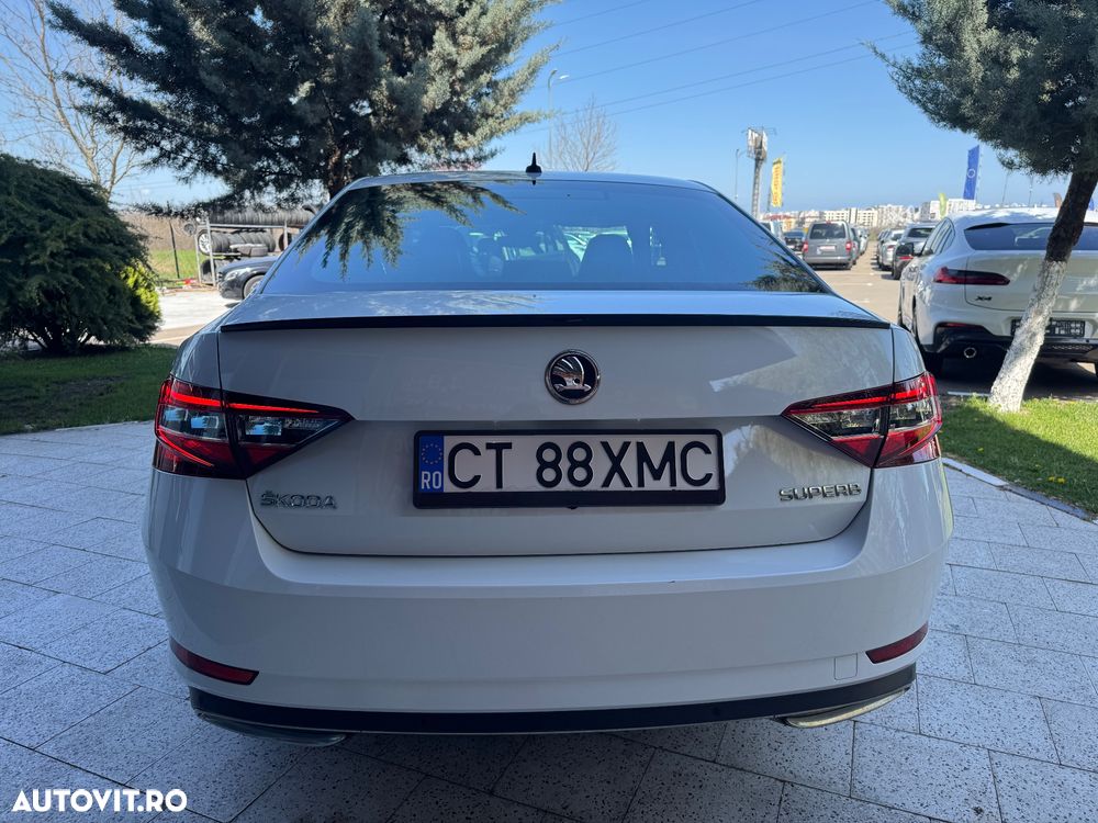 Skoda Superb 2.0 TDI DSG Premium Edition - 19
