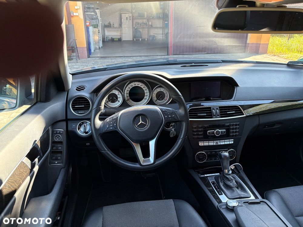 Mercedes-Benz Klasa C 250 (BlueEFFICIENCY) 7G-TRONIC - 7