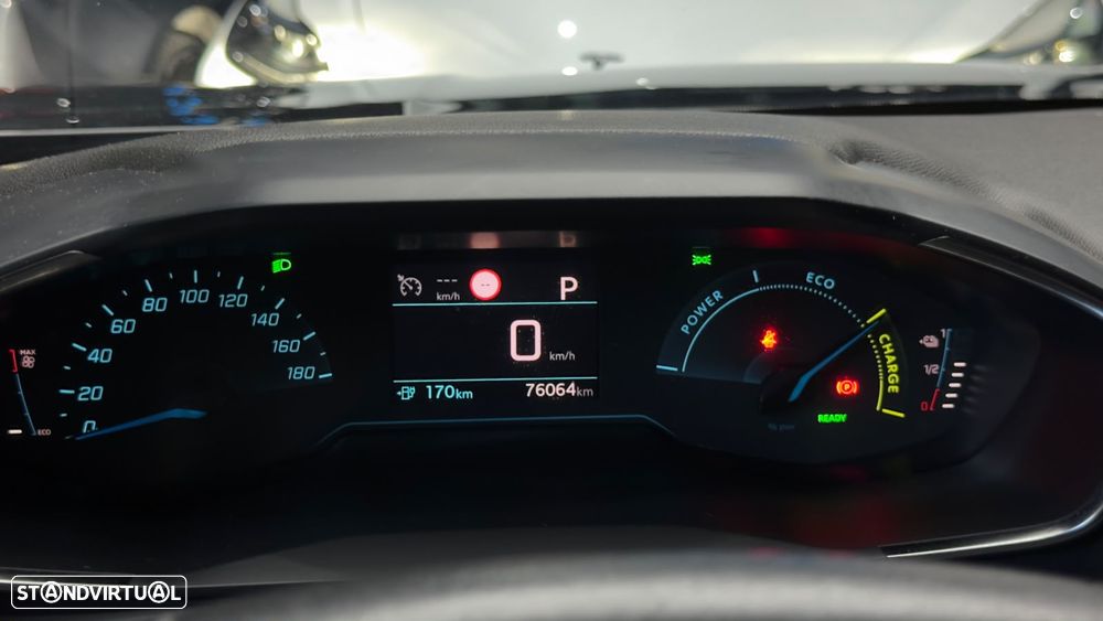 Peugeot e-2008 Active - 18