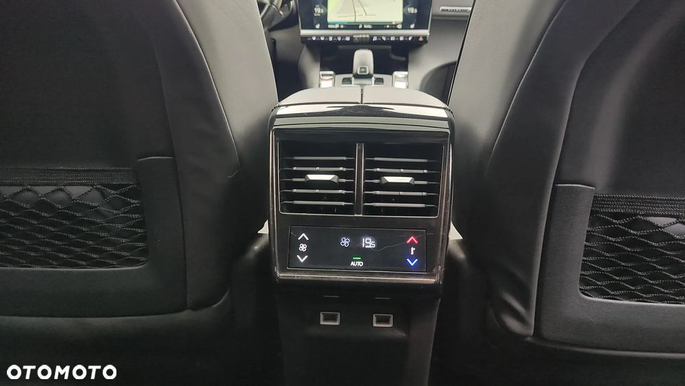 DS Automobiles DS 7 Crossback 2.0 BlueHDi Grand Chic - 28