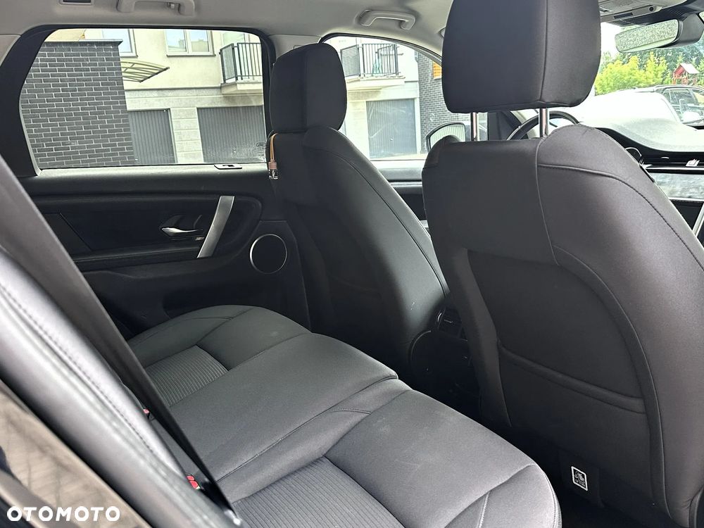 Land Rover Discovery Sport 2.0 D165 mHEV - 10