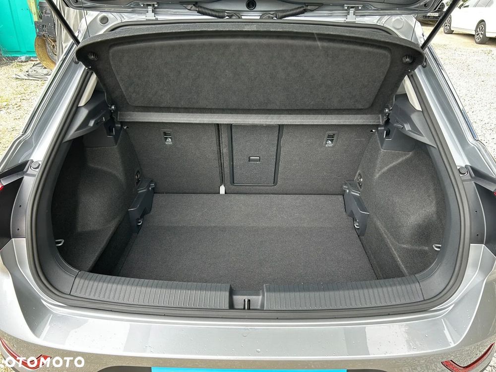 Volkswagen T-Roc - 30