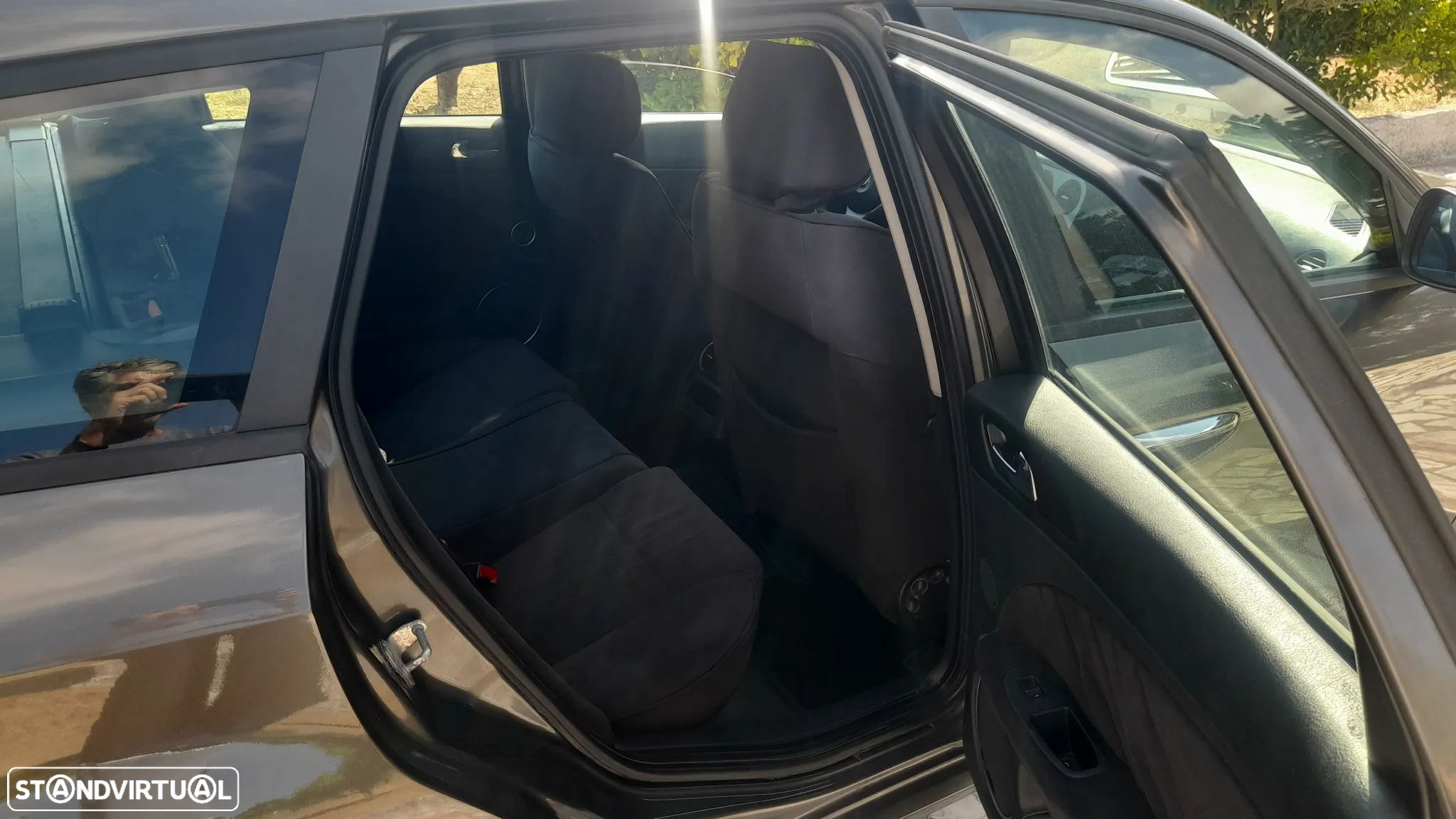 Alfa Romeo 159 Sportwagon 1.9 JTDm 16V Sportiva - 35