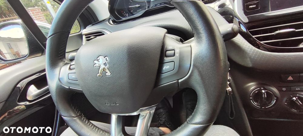 Peugeot 208 1.2 PureTech Style - 7
