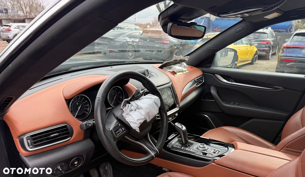 Maserati Levante S Q4 - 13