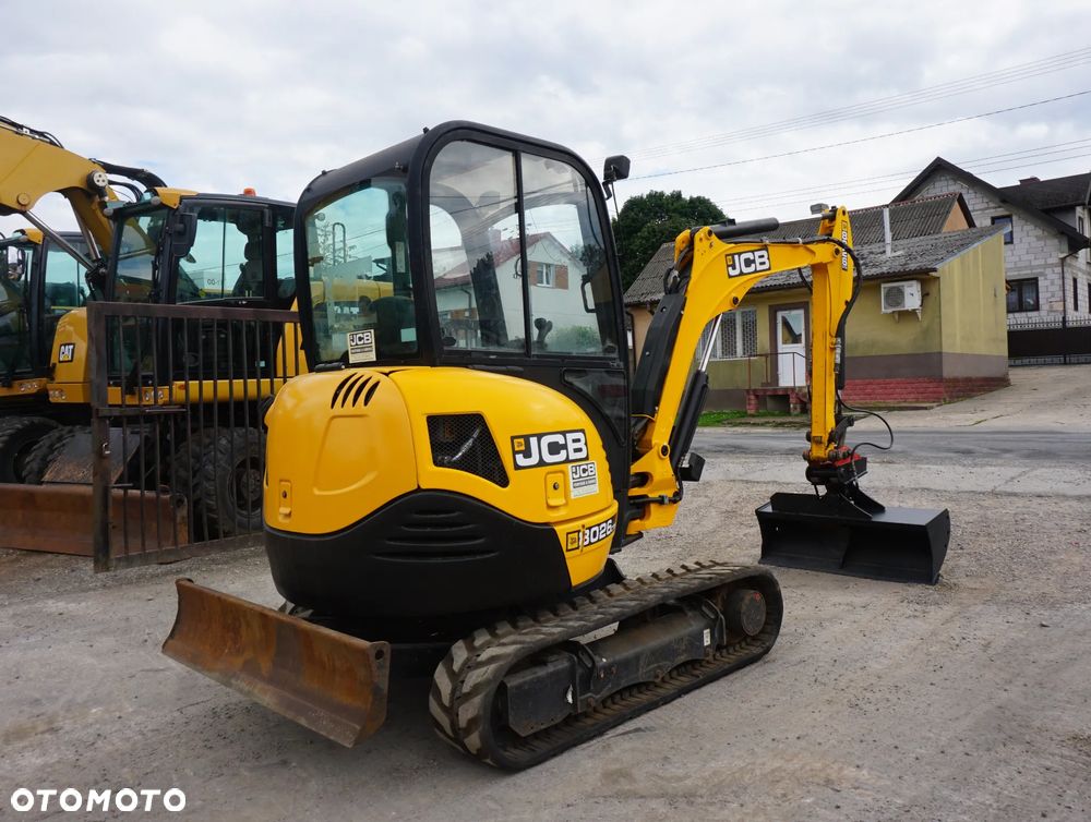 JCB 8026 - 4