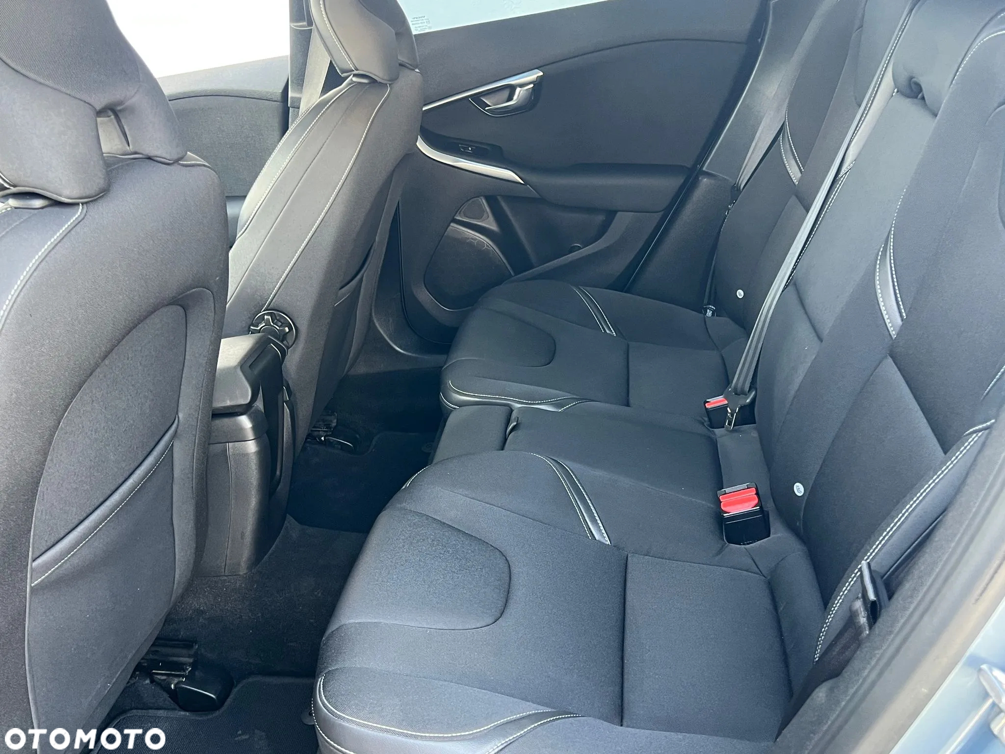 Volvo V40 D3 - 15