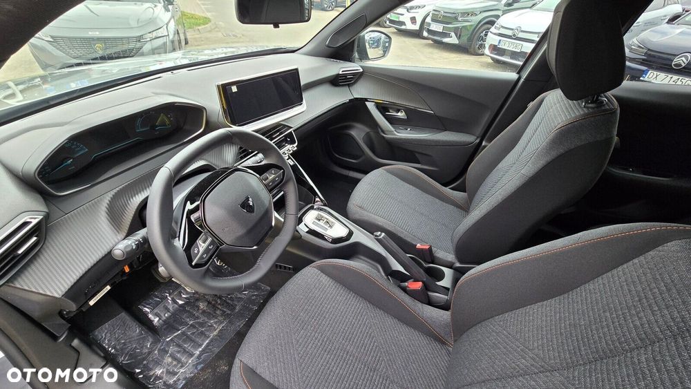 Peugeot 2008 - 9