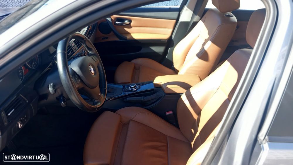 BMW 320 d Sport Auto - 10