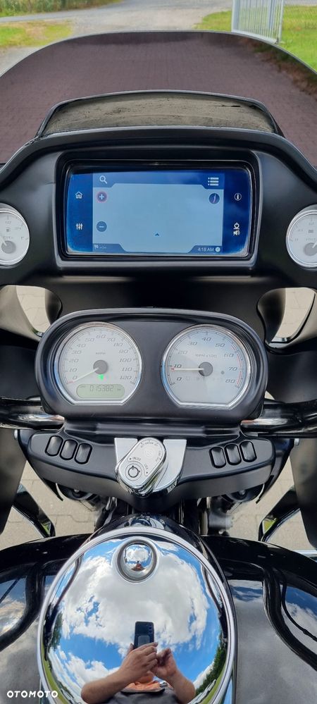 Harley-Davidson Touring Road Glide - 10