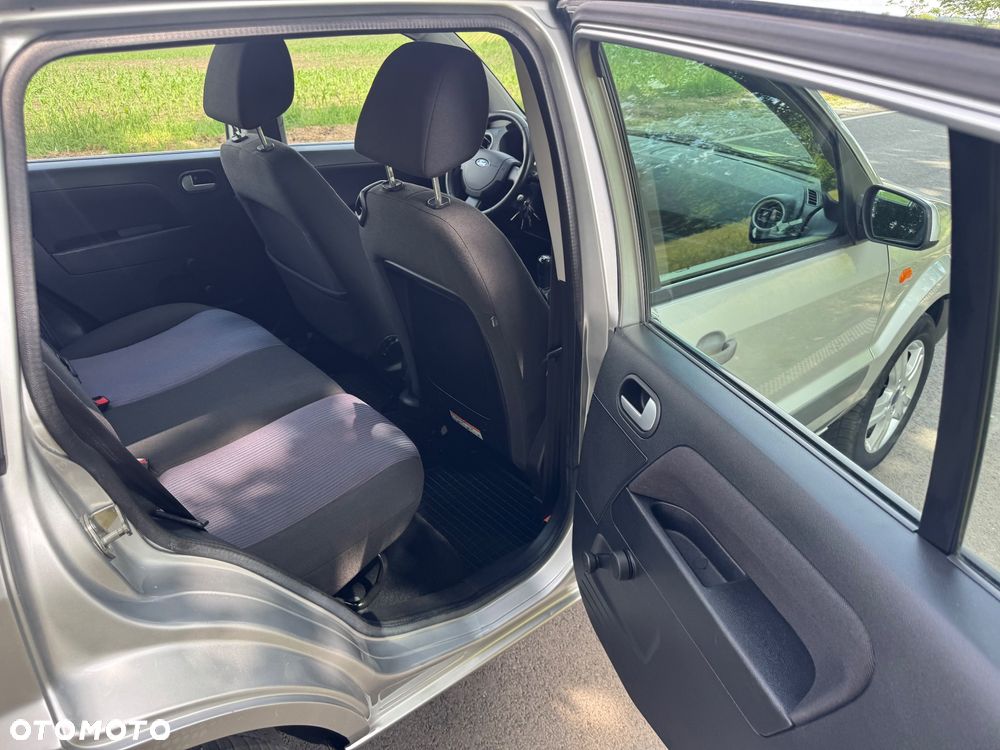 Ford Fusion 1.4 Fun - 13