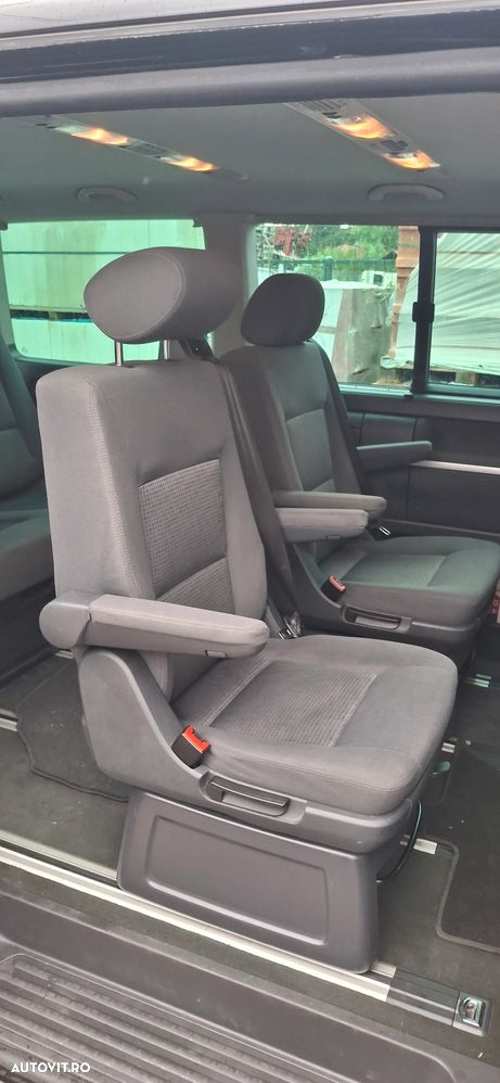 Volkswagen Multivan - 2
