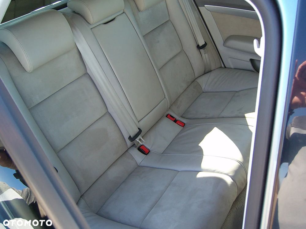 Audi A6 Avant 3.0 TDI Quattro - 10