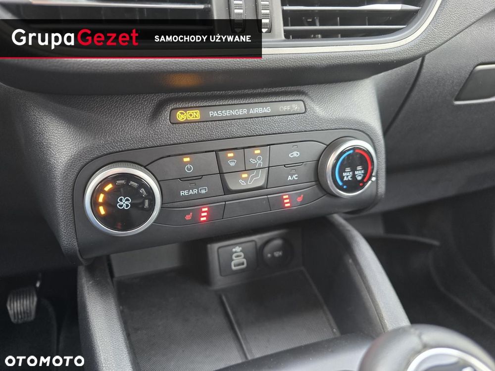 Ford Kuga - 23