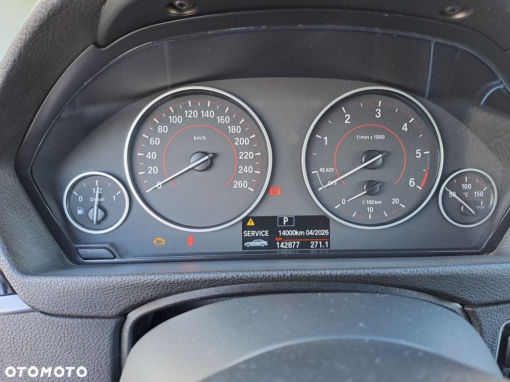 BMW Seria 3 318d Sport Line - 9