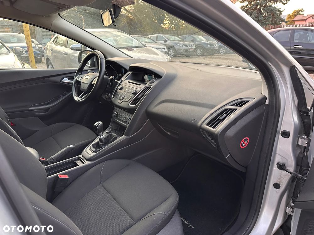 Ford Focus - 17
