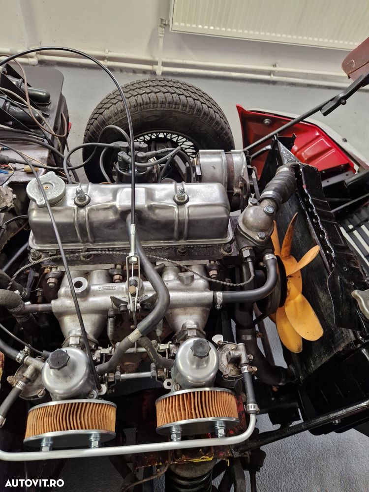 Triumph Spitfire - 12