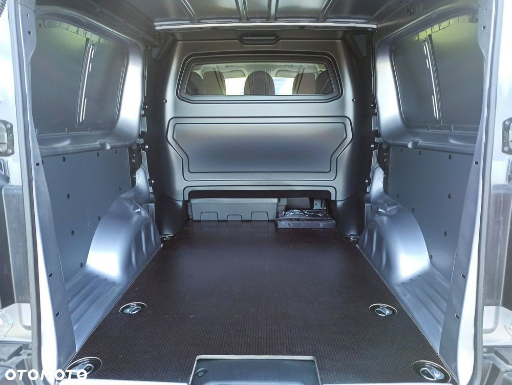 Opel Vivaro - 11
