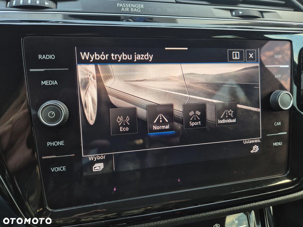 Volkswagen Touran 1.5 TSI EVO Highline DSG - 35