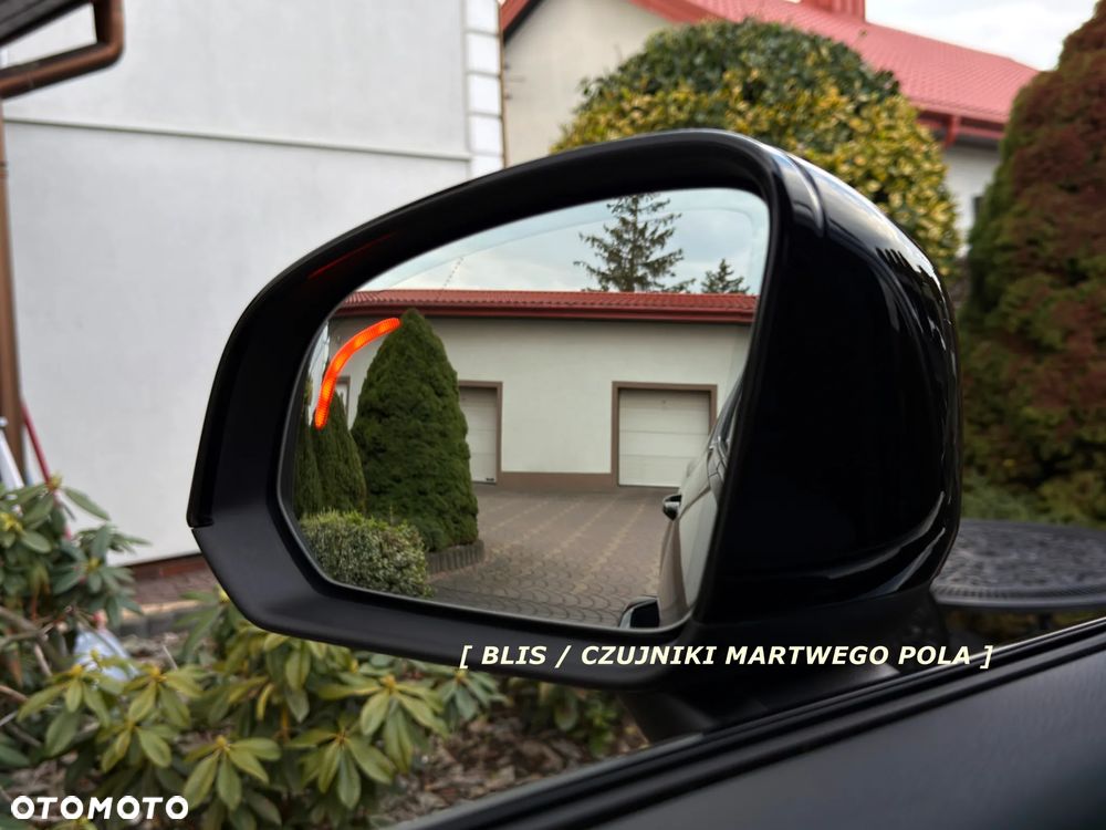 Volvo XC 40 B3 B DKG Ultra Black Edition - 13