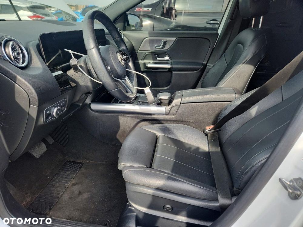 Mercedes-Benz GLA 250 4-Matic AMG Line - 7