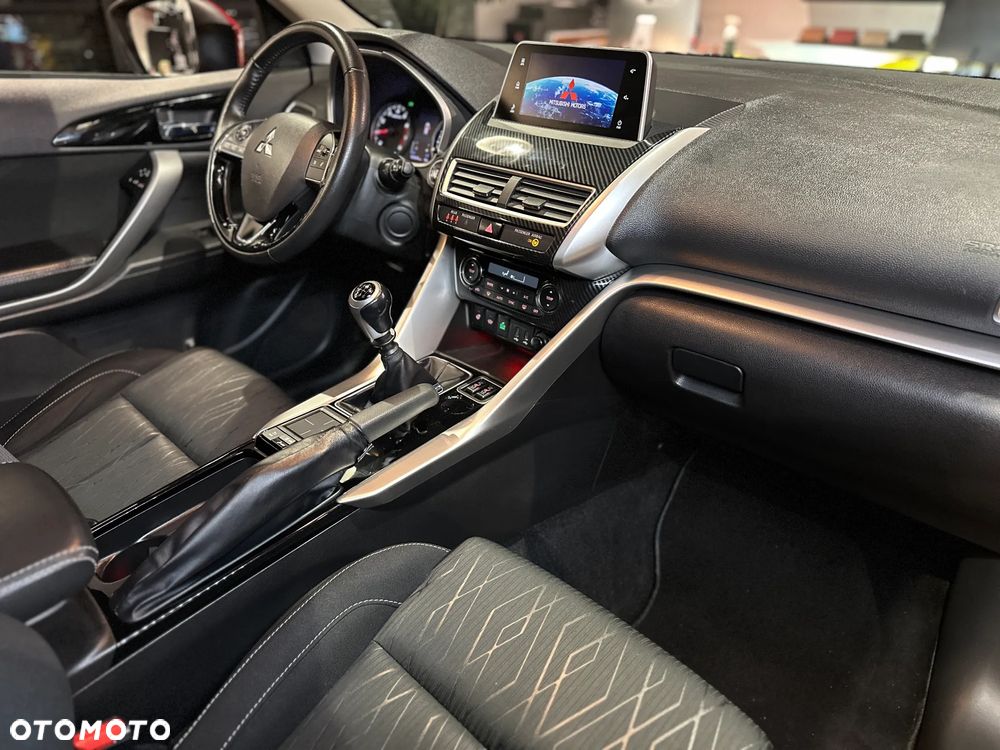 Mitsubishi Eclipse Cross 1.5 T Invite Plus - 14