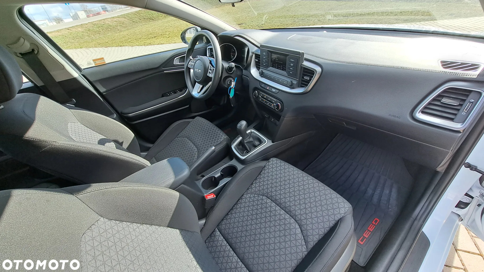 Kia Ceed 1.5 T-GDI S - 38